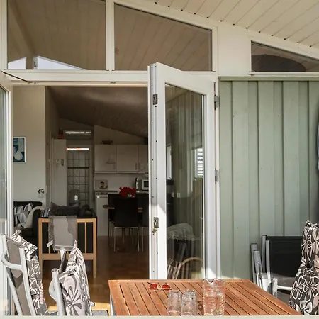 2 Bedroom Gorgeous In Hejls