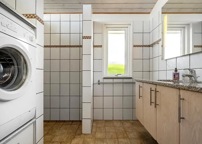 2 Bedroom Gorgeous In