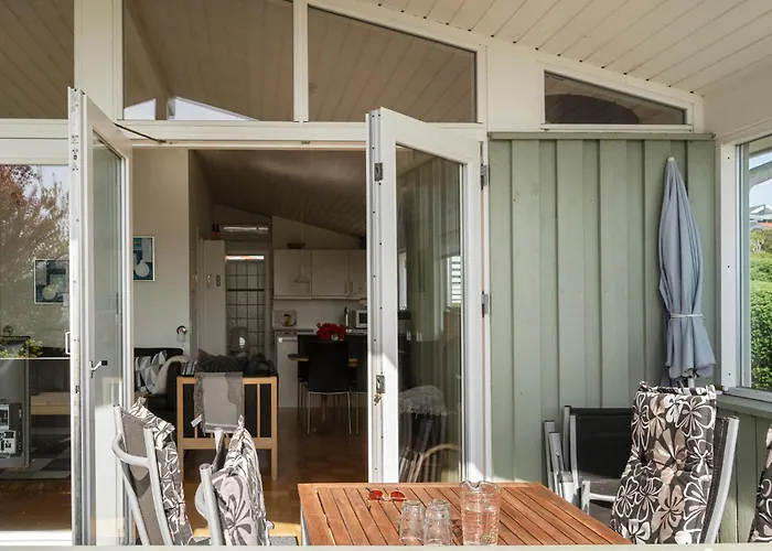 2 Bedroom Gorgeous In Hejls